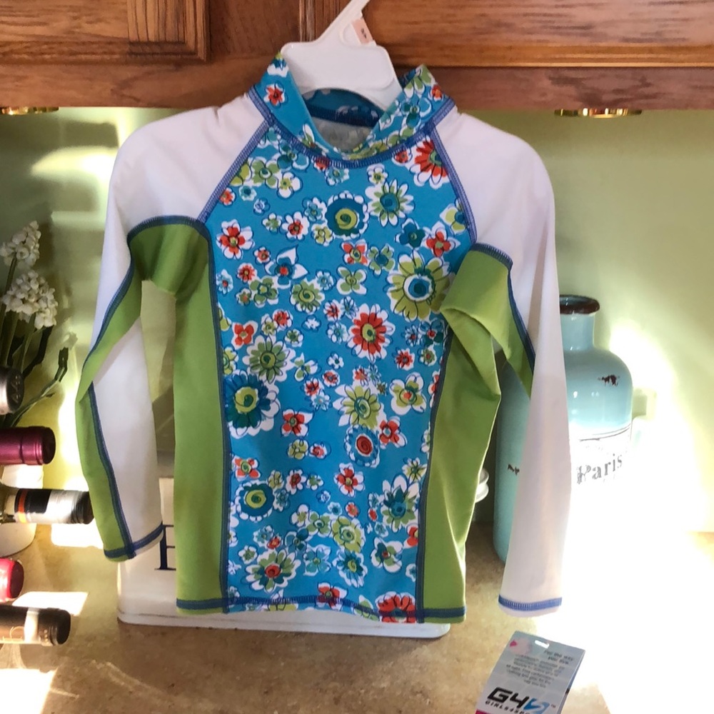 NWT:Sun Protection Long Sleeve Shirt 4T